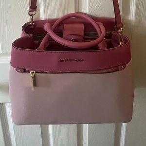 MK purse brand new never used